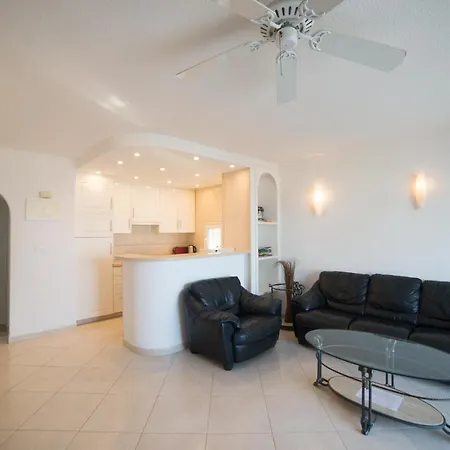 Club Atlantis * Адехе