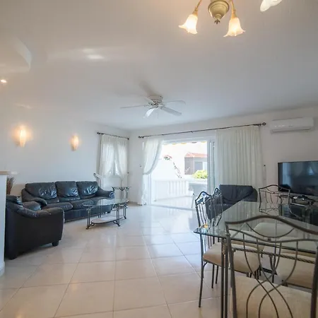 Club Atlantis * Адехе